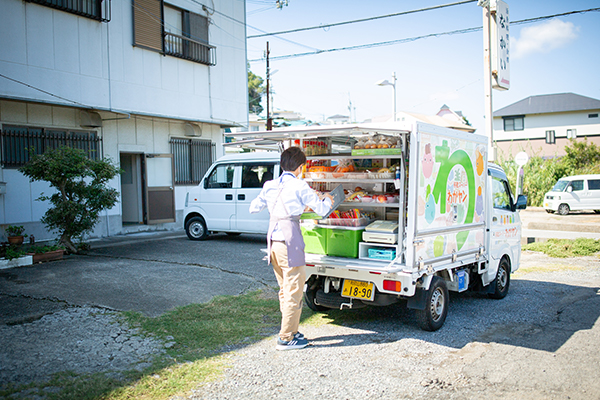 販売後の片付け風景